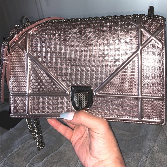 DIOR/Diorama NWOB CROSSBODY ROSE GOLD METALLIC - Picture 2 of 9